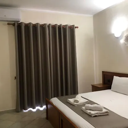 Relax & 3* Golem (Tirana)
