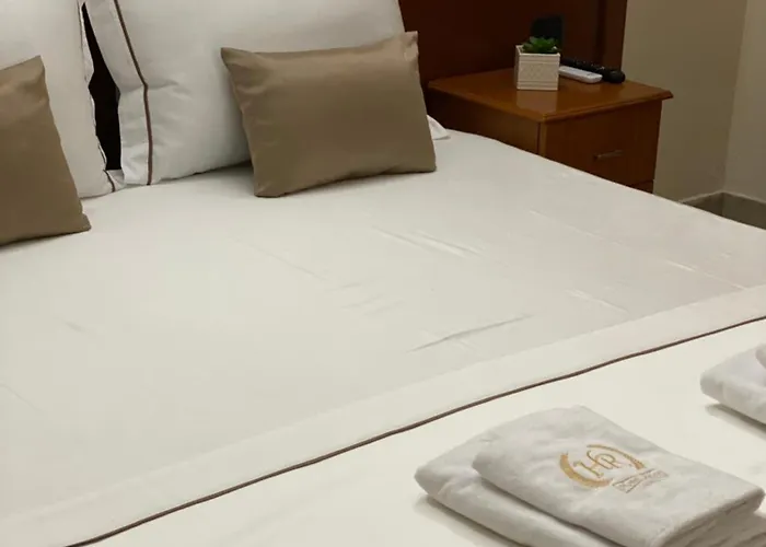 호텔 Relax & 골렘