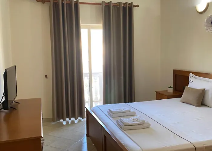 Relax & 3* Golem (Tirana)